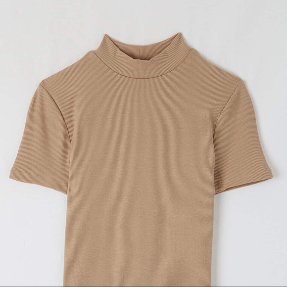 Forever 21 Tops - beige nude camel mock neck ribbed top